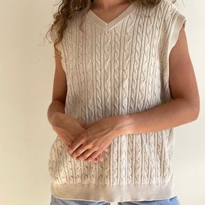 Vintage cable knit lightweight sweater vest